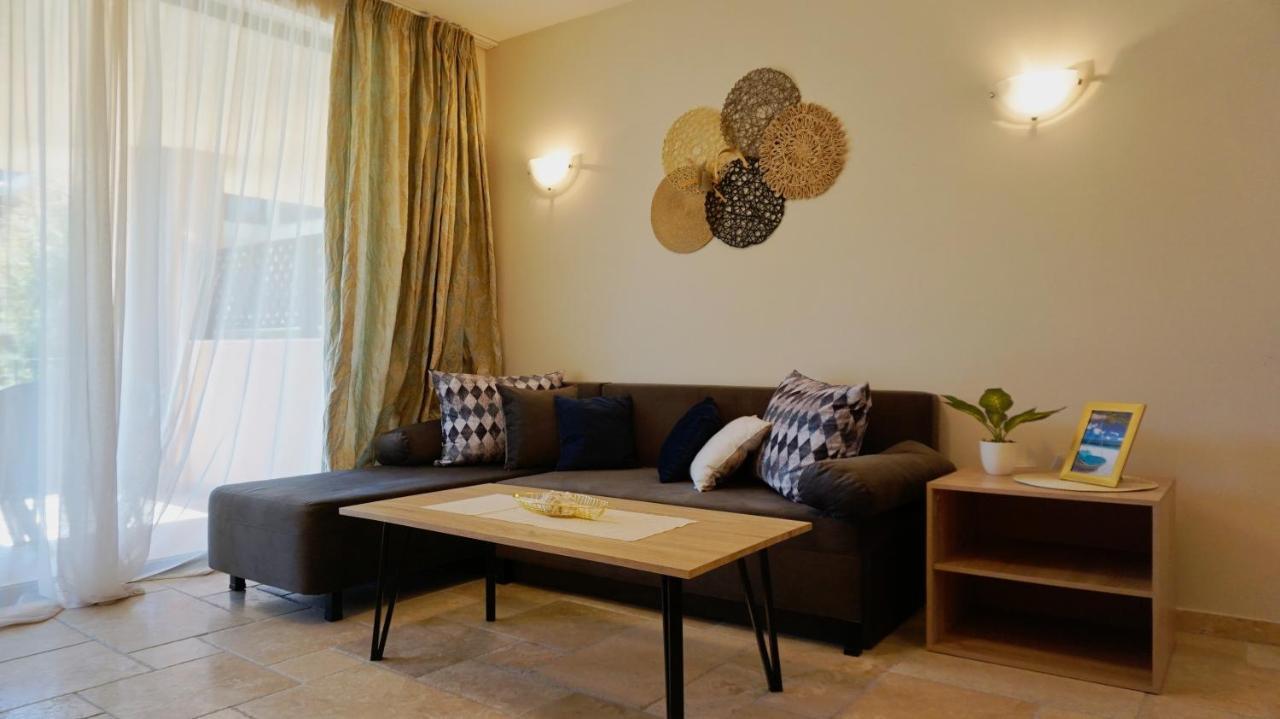 Ваканционни апартаменти Калиакрия - Holiday apartments Kaliakria Топола Екстер'єр фото