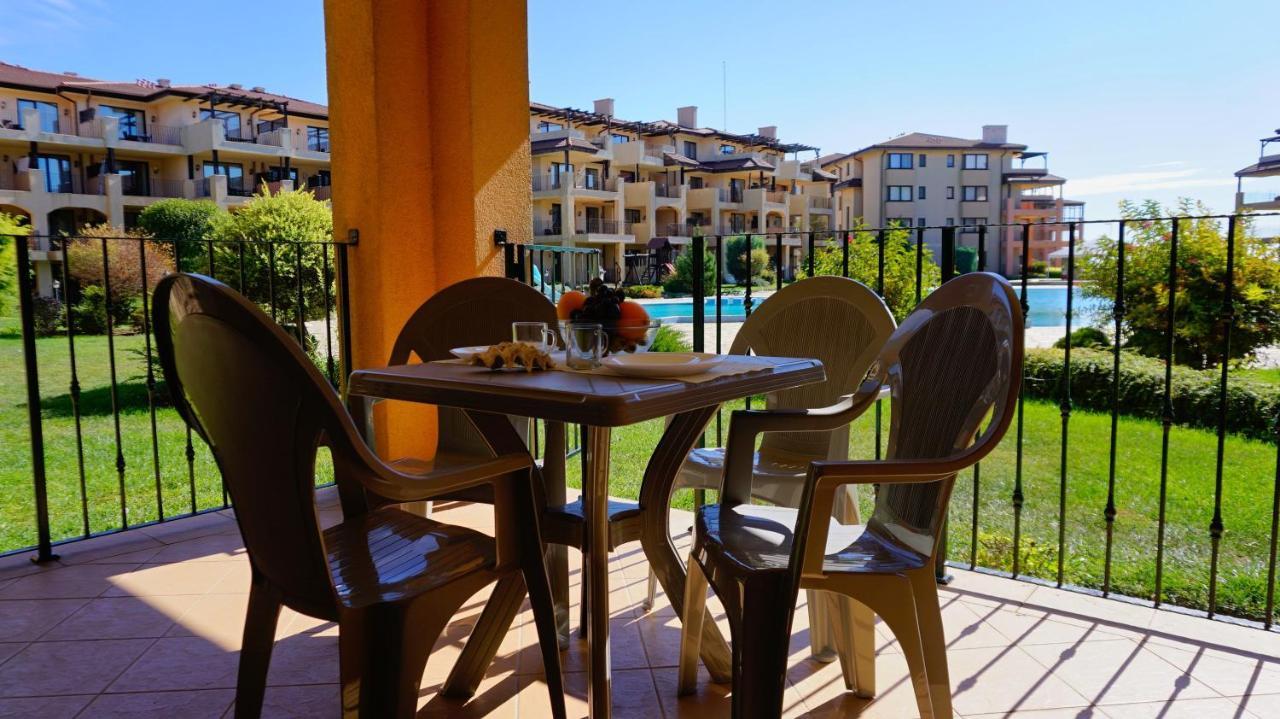 Ваканционни апартаменти Калиакрия - Holiday apartments Kaliakria Топола Екстер'єр фото