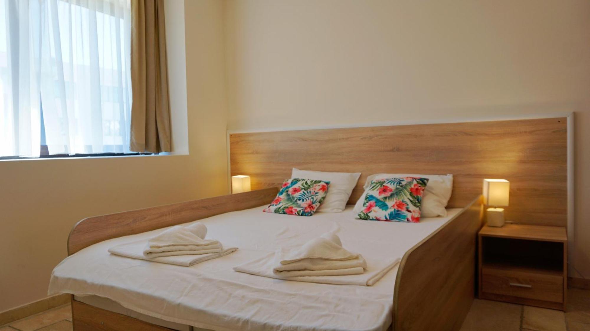 Ваканционни апартаменти Калиакрия - Holiday apartments Kaliakria Топола Номер фото
